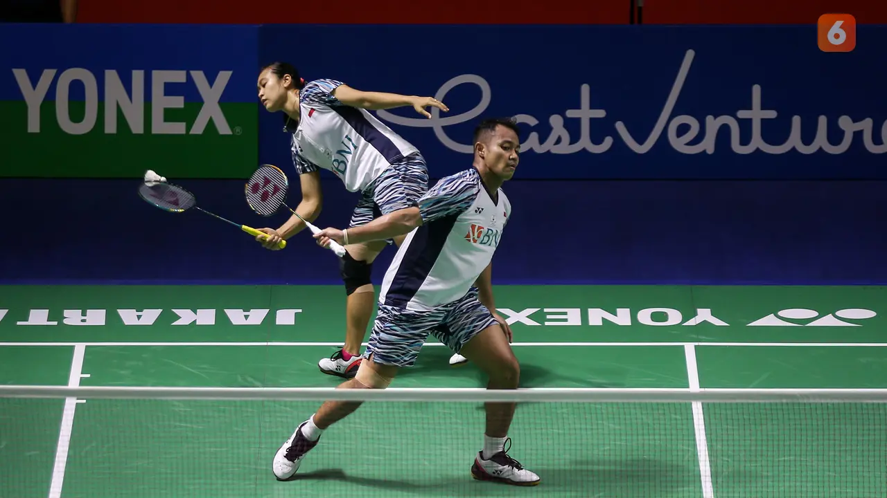 Foto: Duh, 3 Pasang Ganda Campuran Indonesia Langsung Angkat Koper di Hari Pertama Indonesia Open 2022
