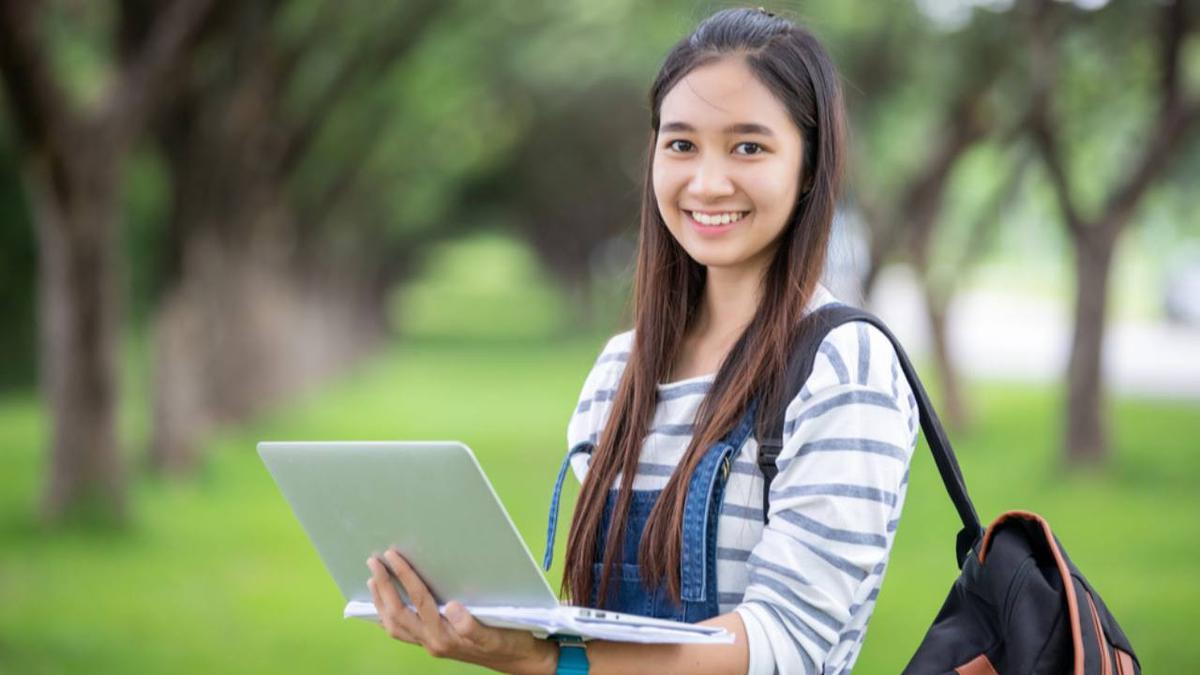 Rekomendasi Laptop Pelajar Harga Terjangkau, Kantong Aman tapi Performa Tetap Andal
