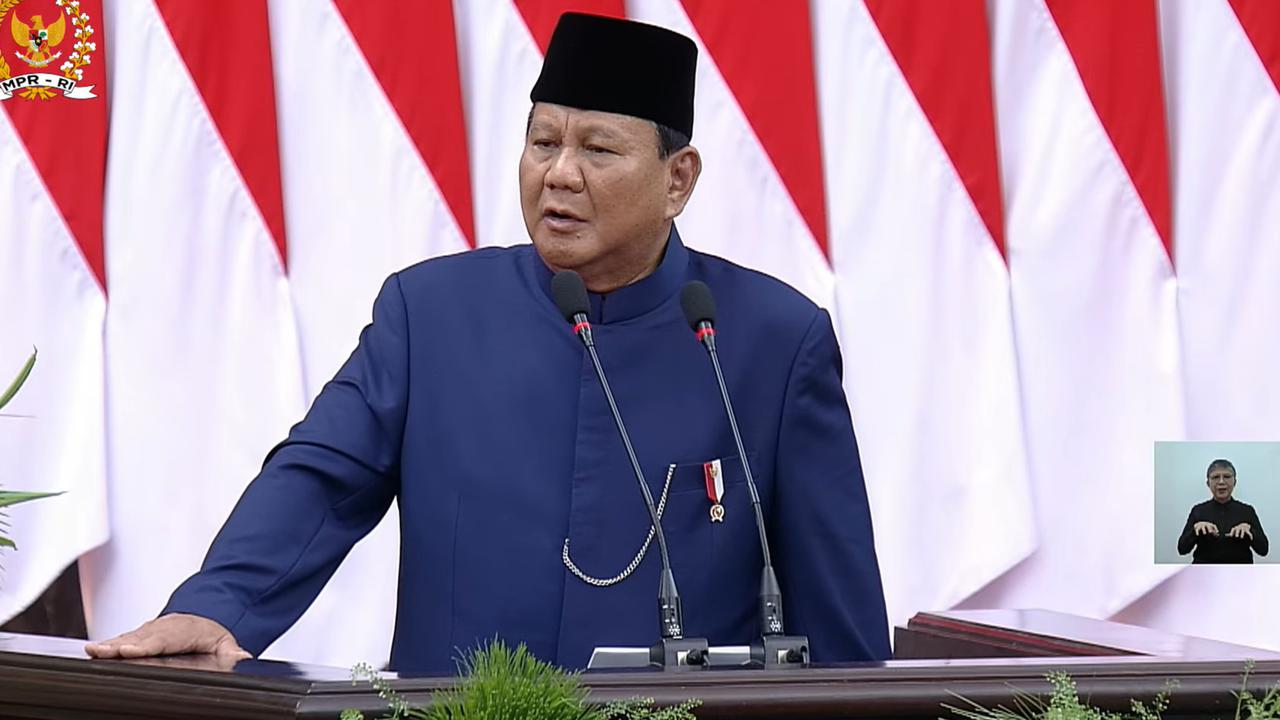 Di Depan Jokowi, Presiden Prabowo Pidato Perdana Singgung Pemimpin Bekerja untuk Kerabat