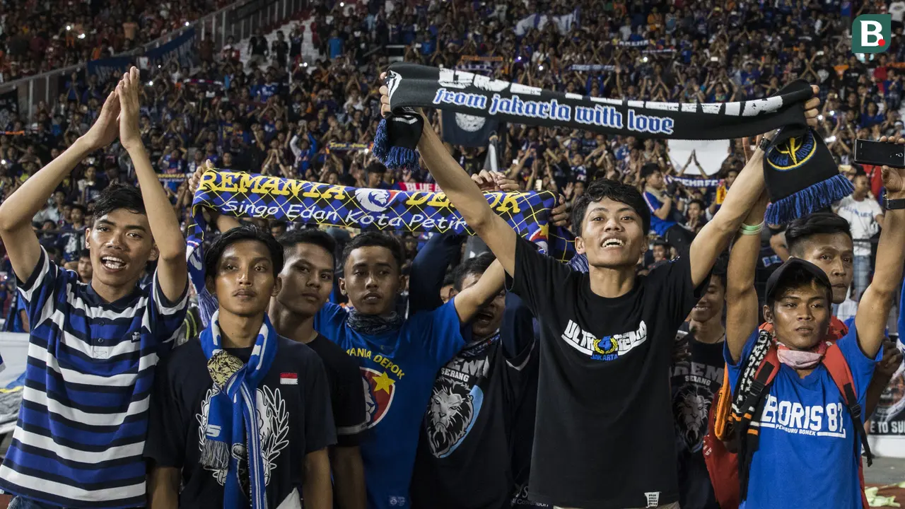 Dukungan Aremania saat Away