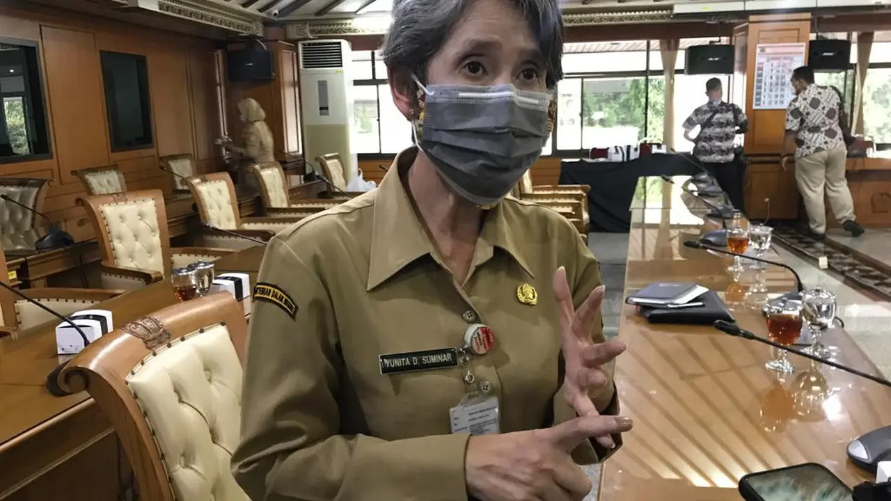 Foto Kepala Dinkes Jateng,Yunita Dyah Suminar