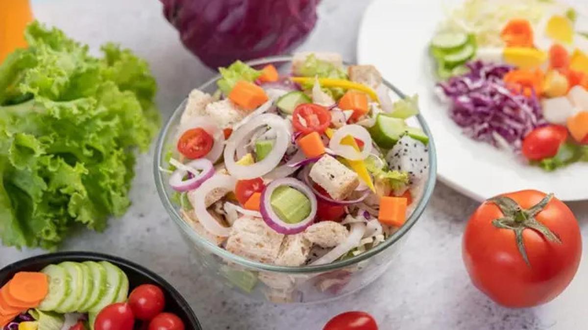 Cegah Kolesterol Naik Tak Terkendali saat Lebaran, Hindari Jenis Makanan Ini