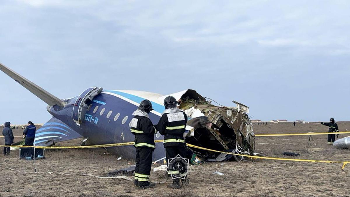 Pesawat Azerbaijan Airlines jatuh di Kazakhstan