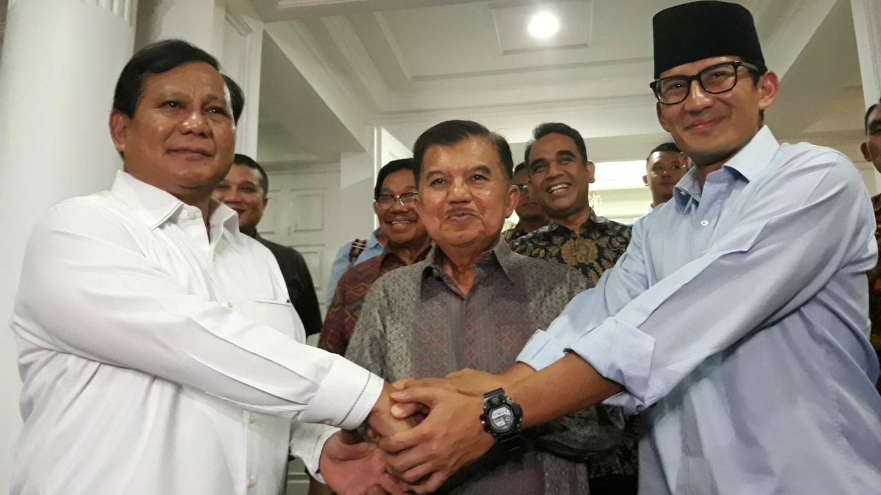 Wapres Jusuf Kalla menerima kedatangan pasangan bakal capres-cawapres Prabowo Subianto dan Sandiaga Uno.