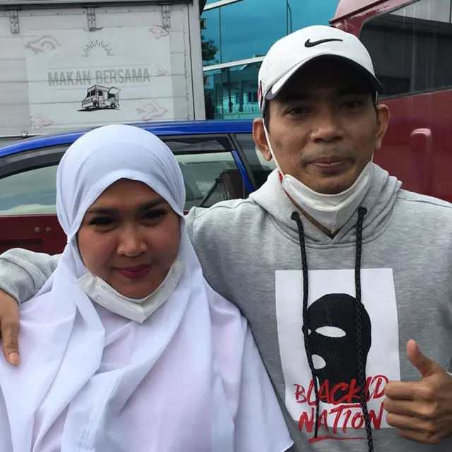 Aris Idol dan istrinya, Rosillia Octo Fany (ist/ Munady Widjaja)