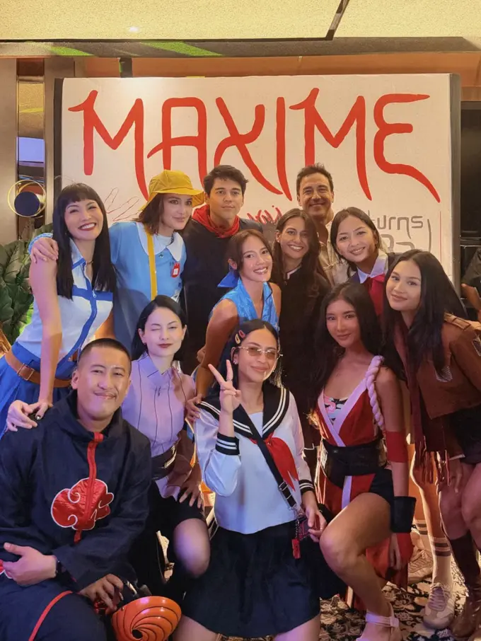 Artis Cosplay Karakter Kartun Jepang saat Ulang Tahun Maxime Bouttier Bertema Anime. [@delladartyan]