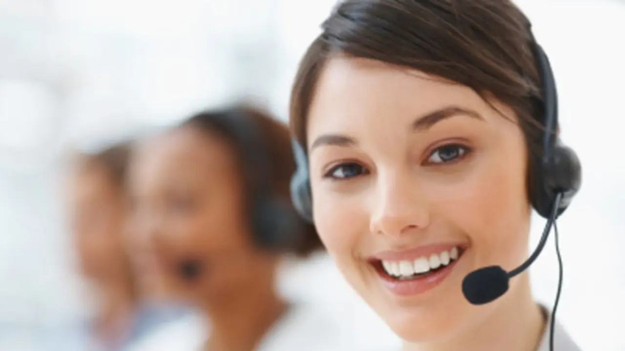 LIVE CHAT