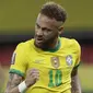 Striker Brasil, Neymar, melakukan selebrasi usai mencetak gol ke gawang Ekuador pada laga Kualifikasi Piala Dunia 2022 Zona Amerika Selatan, Minggu (5/6/2021). Brasil menang dengan skor 2-1. (AP/Andre Penner)