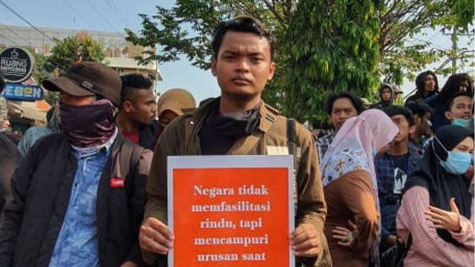 11 Poster Kocak Demo Mahasiswa Tolak Ruu Kuhp Lucu Tapi Bikin Baper Citizen6 Liputan6 Com