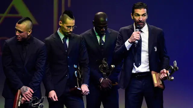 Gianluigi Buffon Pemain Terbaik Serie A 2016/2017