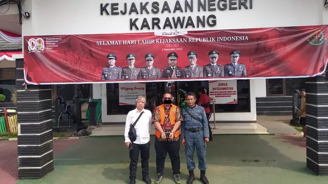 Penyerahan Tersangka ke Kejaksaan Negeri Karawang