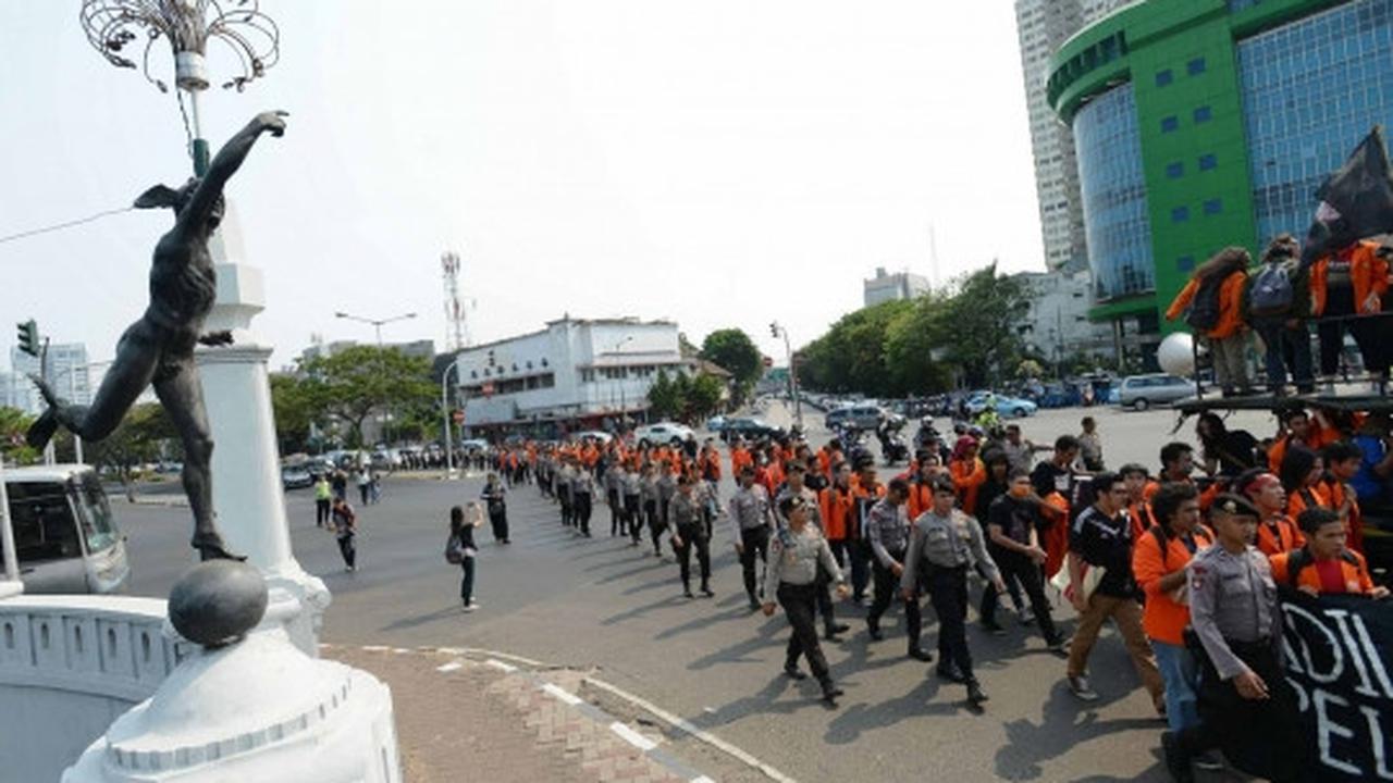 Puluhan mahasiswa gelar demo peringati 16 tahun tragedi Semanggi
