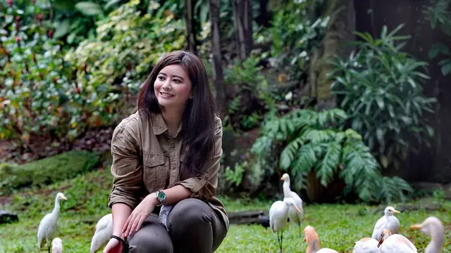 7 Potret Terbaru Qory Sandioriva Saat Jadi Duta Satwa, Penampilannya Curi Perhatian