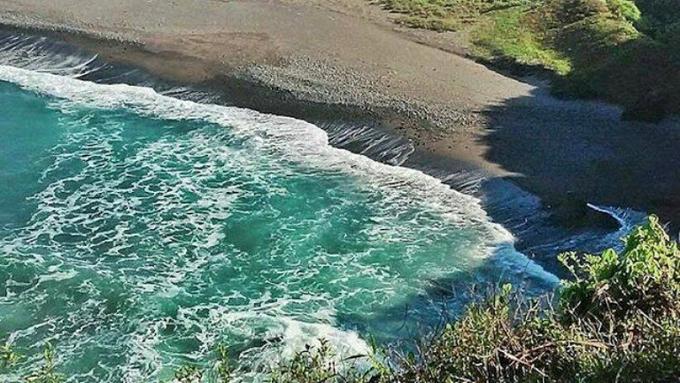 Bukan Melulu Gunung, Ini 9 Pantai Cantik di Garut ...
