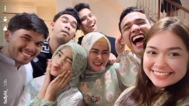 6 Momen Syukuran Rumah Baru Gala Sky, Buka Puasa Bareng Anak Yatim