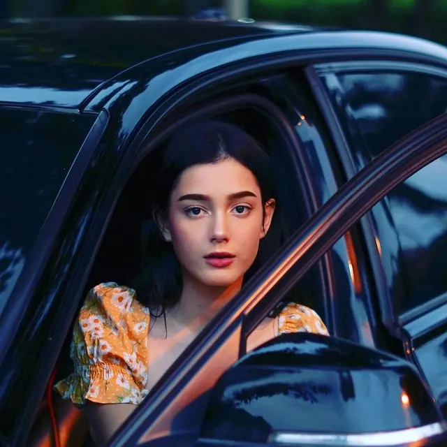 6 Potret Yasmine Ow Istri Aditya Zoni Usai Menikah, Makin Memesona