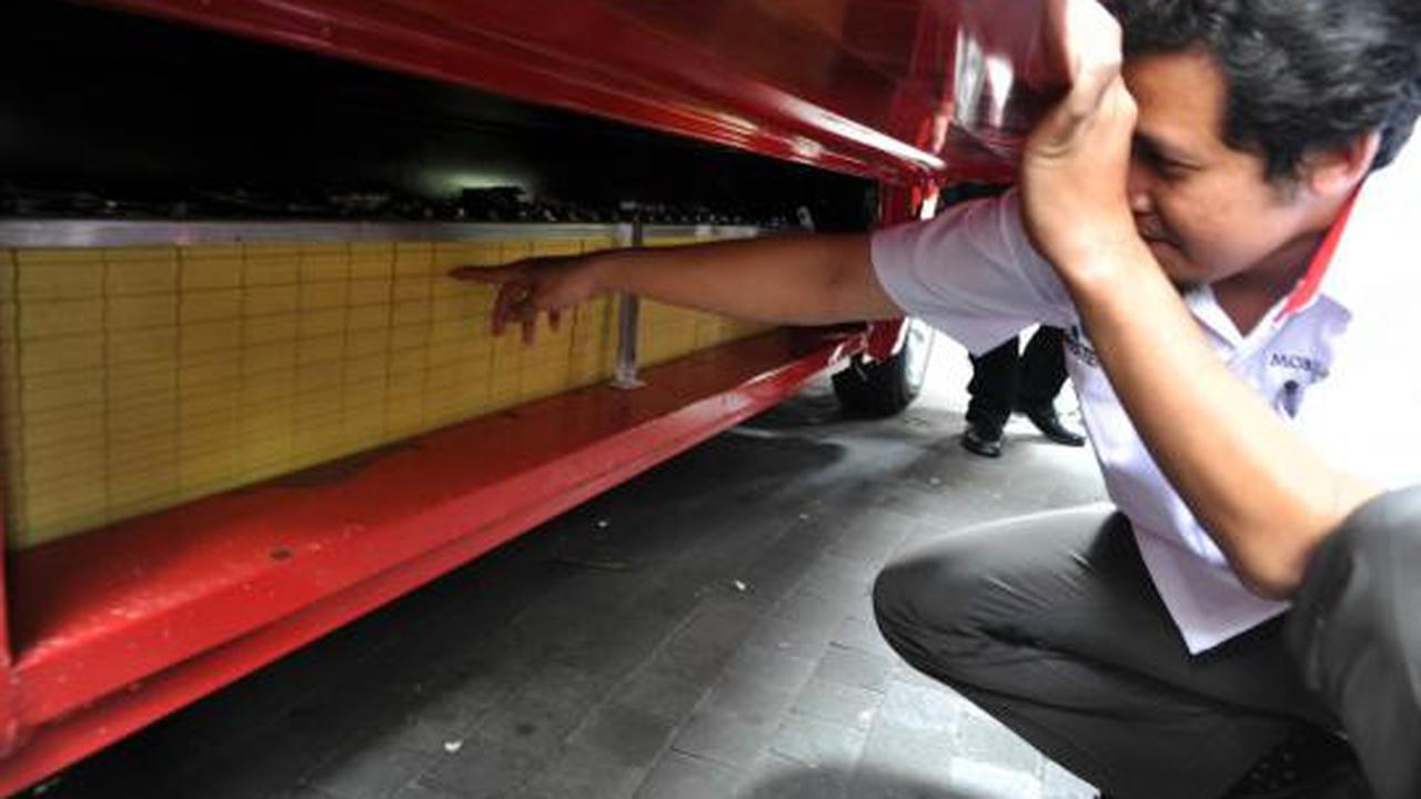 Menristek uji coba minibus listrik nasional