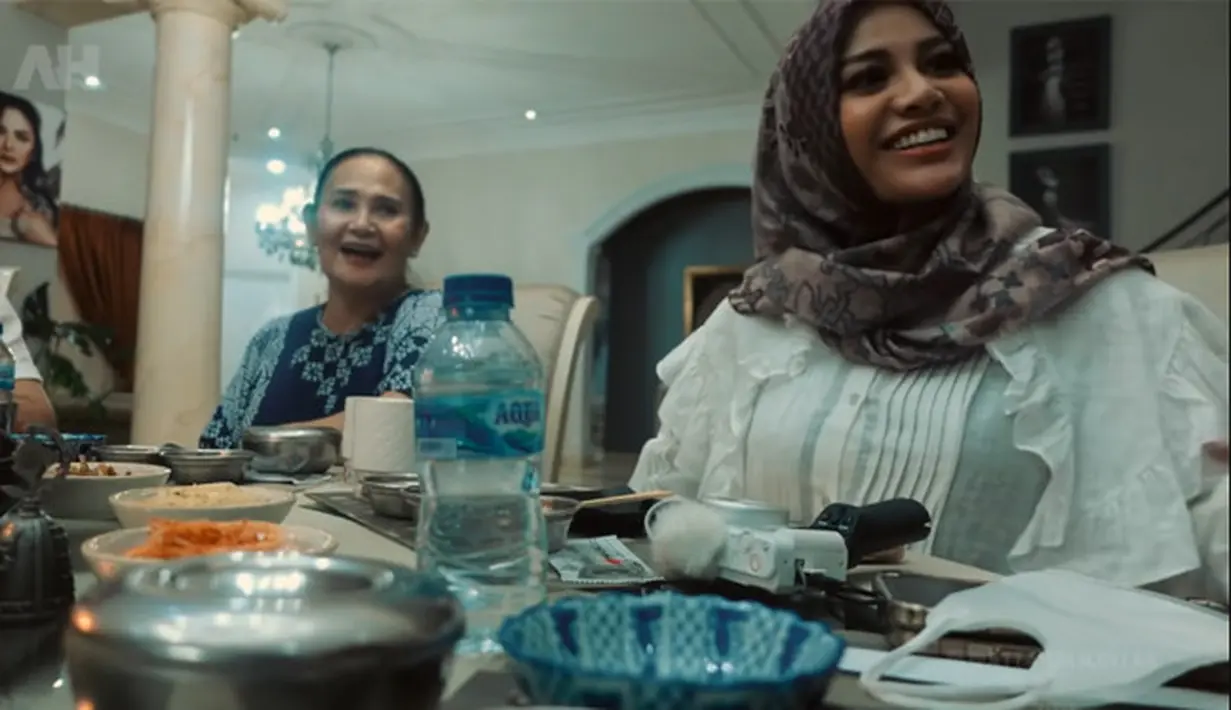 Krisdayanti, Aurel Hermansyah dan Atta Halilintar (Instagram/krisdayantilemos)