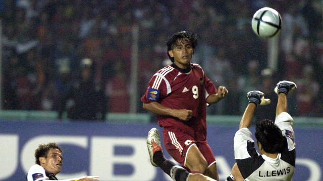 Ilham Jayakesuma, Lionel Lewis dan Baihakki Khaizan - Piala AFF 2004