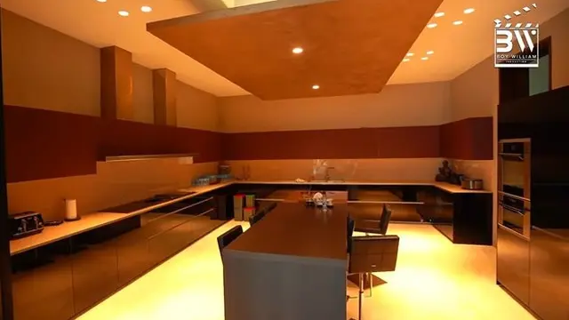 Rumah Manoj Punjabi (YouTube/Boy Wiilliam)