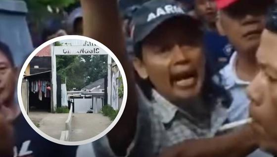 Tegur Bakar Sampah Diviralkan, Warga Depok Pagar Akses Jalan