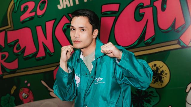 Randy Pangalila sebagai Frengky