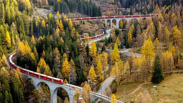 Swiss Pecahkan Rekor Kereta Penumpang Terpanjang di Dunia, Punya 25 Gerbong dan 4.550 Kursi