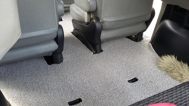 karpet mobil (Foto:Ajinaka.com)