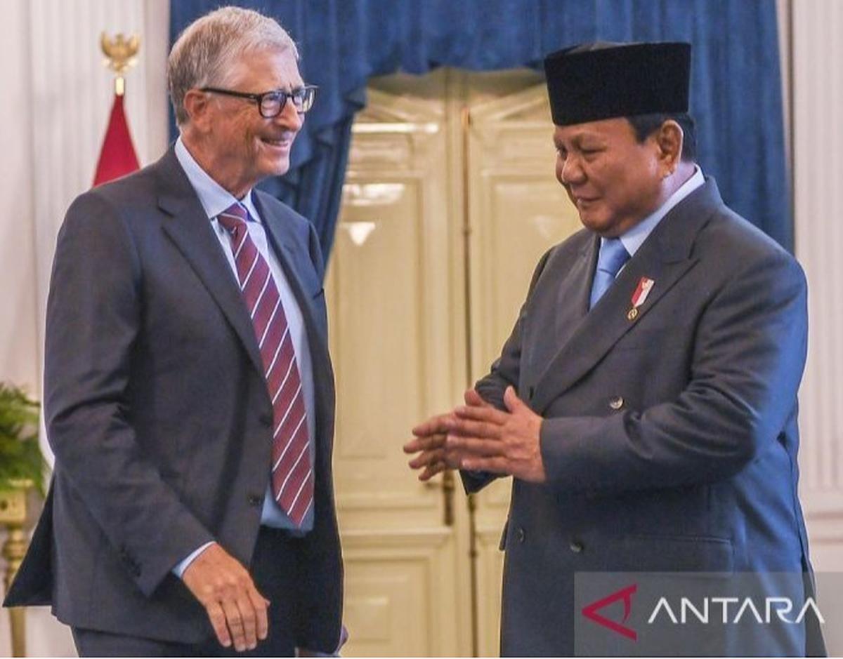 Bill Gates Beri Kucing Kesayangan Prabowo Boneka Paus, Suasana Pertemuan Jadi Hangat