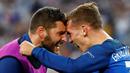 Antoine Griezmann (kanan) merayakan golnya bersama rekannya Andre-Pierre Gignac saat melawan Jerman pada semi-final piala Eropa 2016 di Stade Velodrome, Marseille (7/7/2016). (REUTERS/Christian Hartmann)