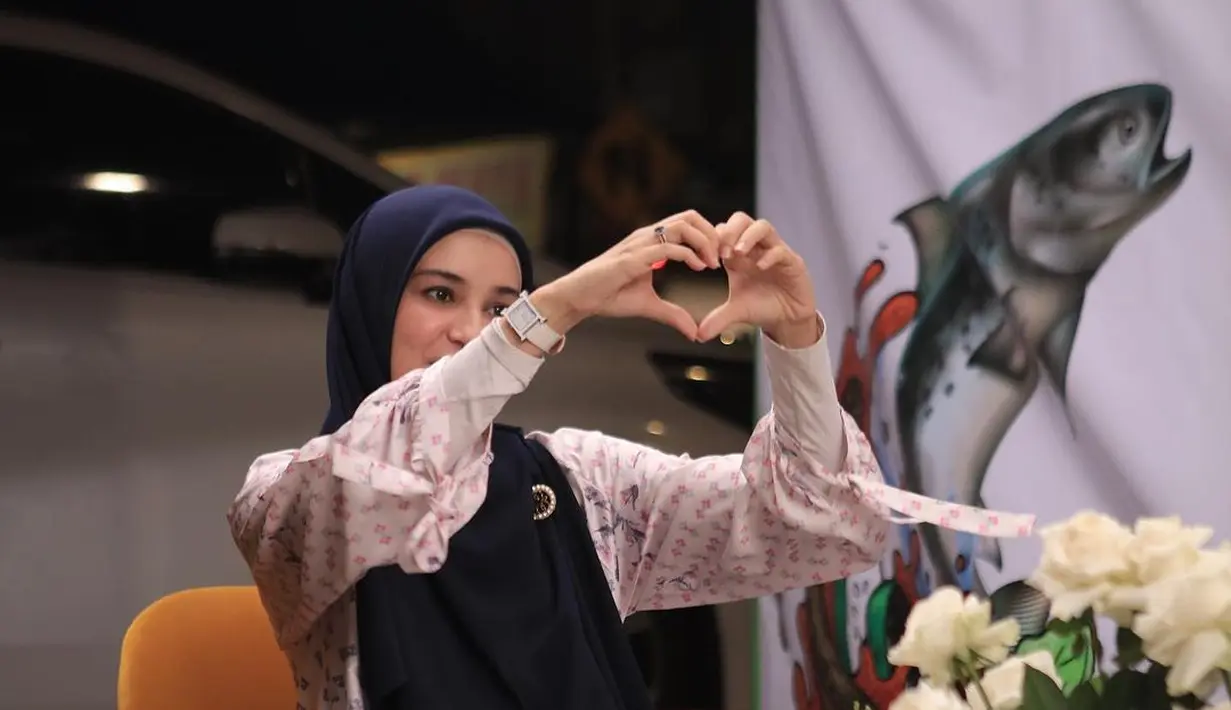 Bisa jadi inspirasi konsep dinner kamu bareng pasangan nih. Bagaimana menurutmu, Sahabat  Fimela?  [@shireensungkar]