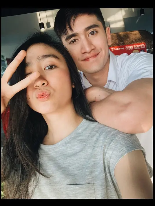 "Mungkin takutnya entar kalau diumbar-umbar atau misalnya dipublik gimana taunya ke depannya enggak jadi lagi atau putus di tengah jalan (khawatir). Semua orang kalau pacarnya nganggapnya ke jenjang yang lebih serius," kata Verrel Bramasta. (Instagram/febbyrastanty)