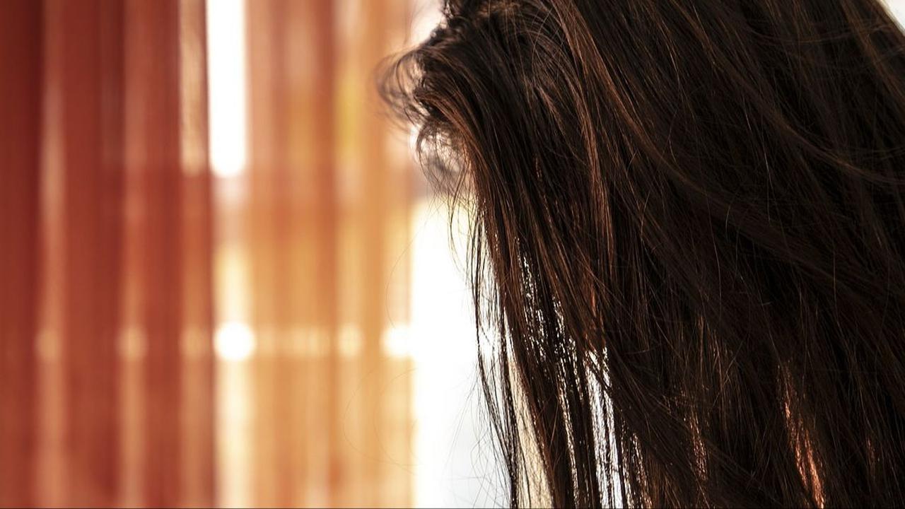Cara Mencegah Bau Rambut Apek
