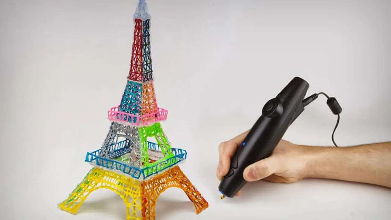 Gokil, Dengan Pulpen Ini Kamu Bisa Menggambar di Udara!