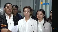 Richard Lee bersama istri dan kuasa hukum. (Tangkapan layar Halo Selebriti/ YouTube SCTV)