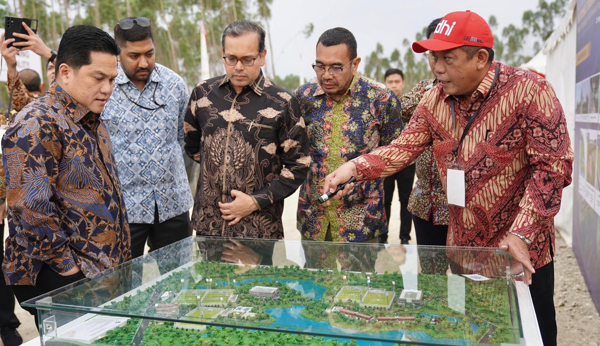 Erick mengatakan pembangunan TC seluas 34,5 hektare ini juga mendapatkan dukungan penuh dari Kementerian Pekerjaan Umum dan Perumahan Rakyat (PUPR) terkait infrastruktur pendukung dan pembebasan lahan senilai Rp 90 miliar melalui APBN. (Biro Pers Kepresidenan)