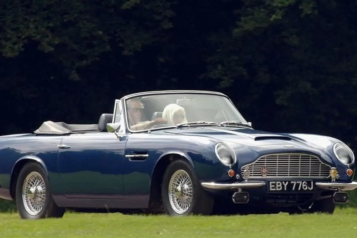 Aston Martin Volante DB6