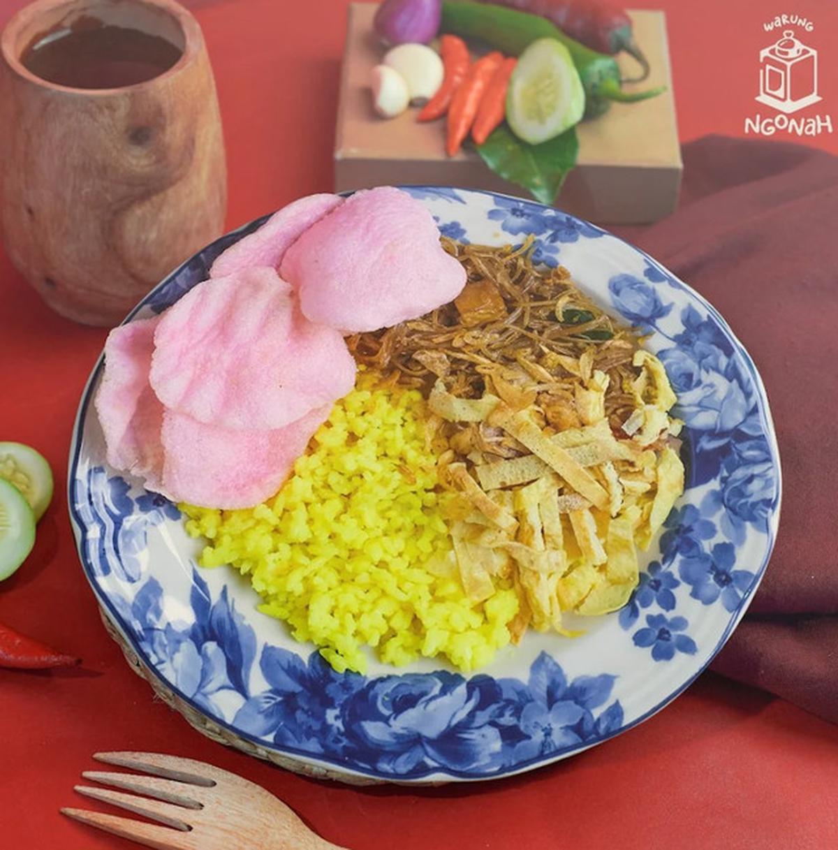 Nasi kuning di Bandung