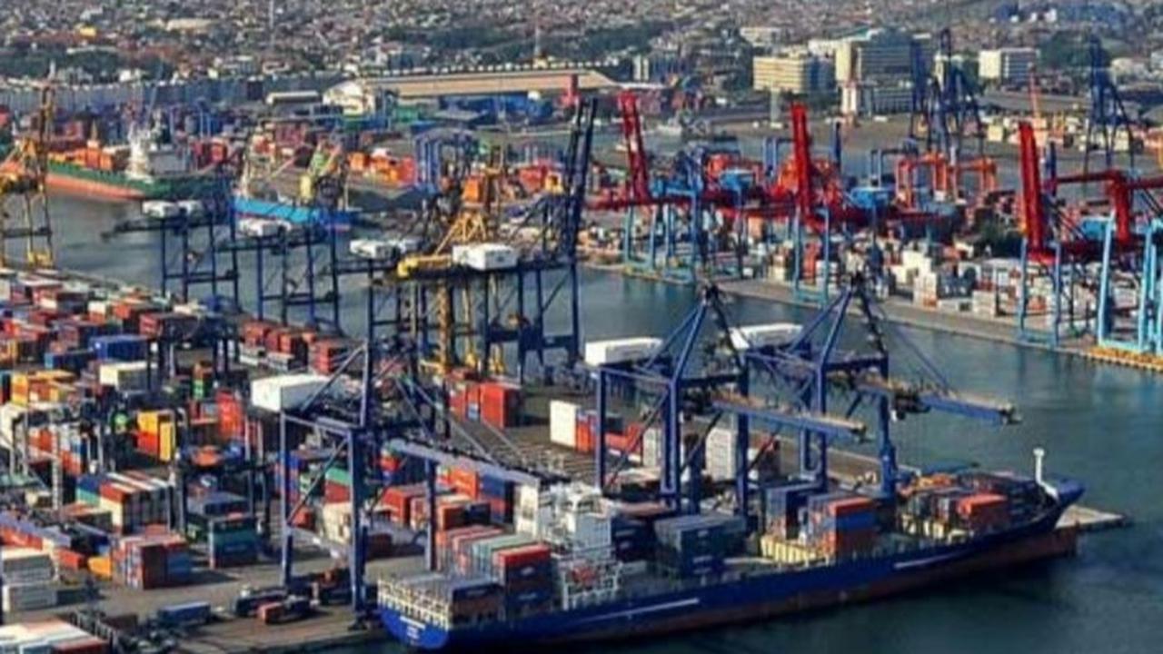 OJK Sebut Penurunan Tarif Impor oleh Trump Tingkatkan Optimisme Sektor Perbankan di Indonesia