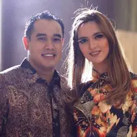 Nia Ramadhani dan Ardi Bakrie Lebaran 2018 [foto: instagram/ramadhaniabakrie]