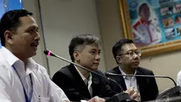 Kabag Humas BNN Kombes Pol Sumirat Dwiyanto saat memberikan keterangan pers di Gedung Badan Narkotika Nasional (BNN), Jakarta, Kamis (15/1/2015). (Liputan6.com/Faizal Fanani)
