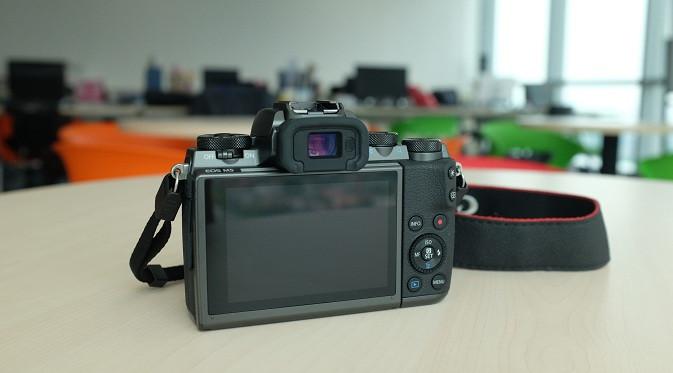 canon eos m5 versi mungil eos 80d