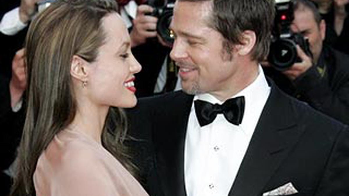 Isu Pisah Merebak, Jolie-Pitt Malah Kencan Berdua - ShowBiz Liputan6.com