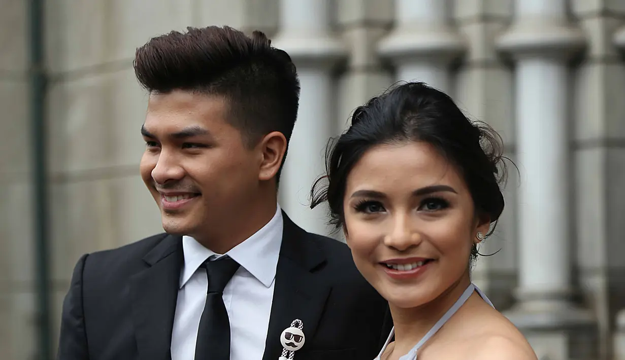 Chelsea dan Glenn kini sedang menikmati perannya sebagai ibu dan ayah baru. Bahkan, saat bulan pertama anaknya lahir, keduanya hanya melakukan aktivitas bersama dengan buah hatinya. (Nurwahyunan/Bintang.com)