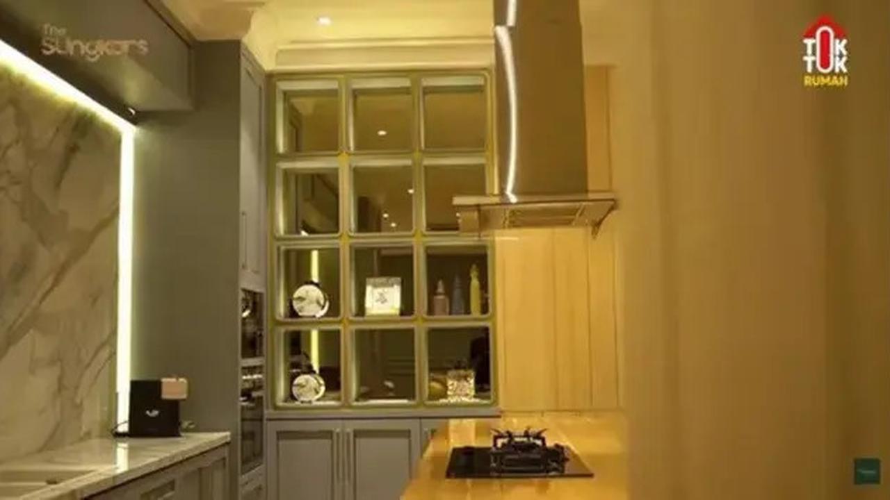 Transformasi Dapur Zaskia Sungkar, Dari Sederhana Menjadi Mewah dan Fungsional