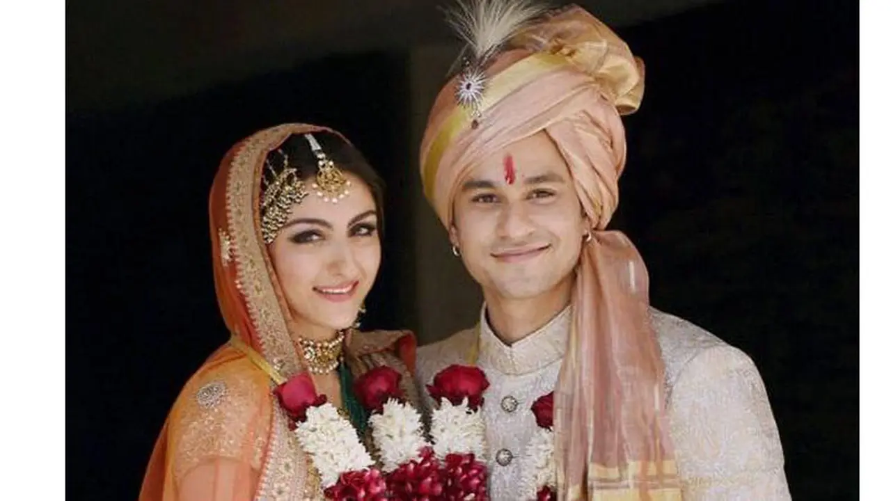 Soha Ali Khan dan Kunal Khemu Menikah