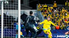Striker Bodo/Glimt, Kasper Hogh mencetak gol ke gawang Sporting (Lisbon Fredrik Varfjell/NTB Scanpix via AP)