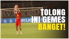 Momen Rizky Ridho sangat antusias bermain dengan anak dari rekan satu timnya, Witan Sulaeman setelah laga Persija Vs Persik pada Minggu (1/12/2024)