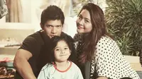 Iko Uwais Bersyukur Bisa Dampingi Audy Item Melahirkan 