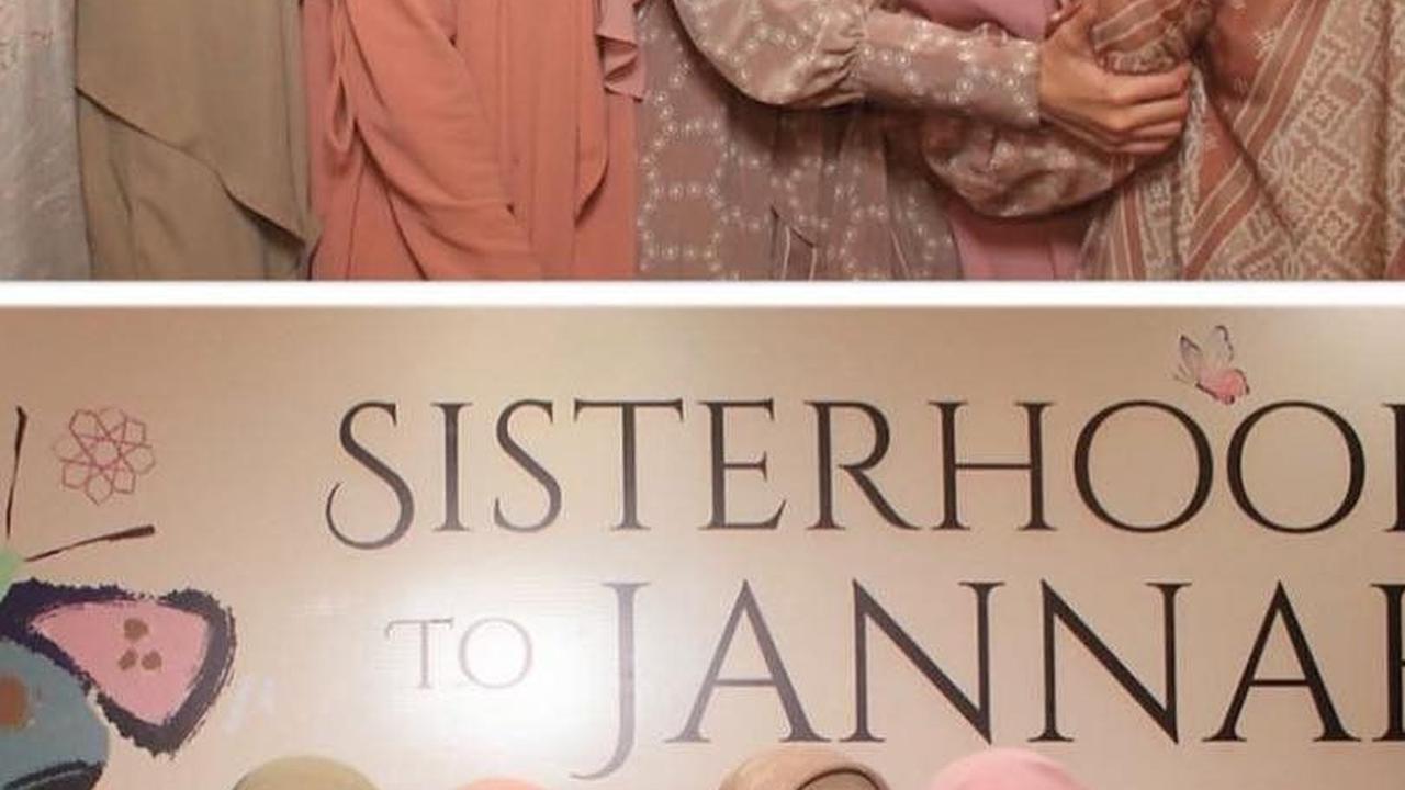 8 Potret Titi Kamal Tampil Berhijab saat Hadiri Acara Bersama Rekan Seleb, Netizen 'MasyaAllah Adem Lihatnya
